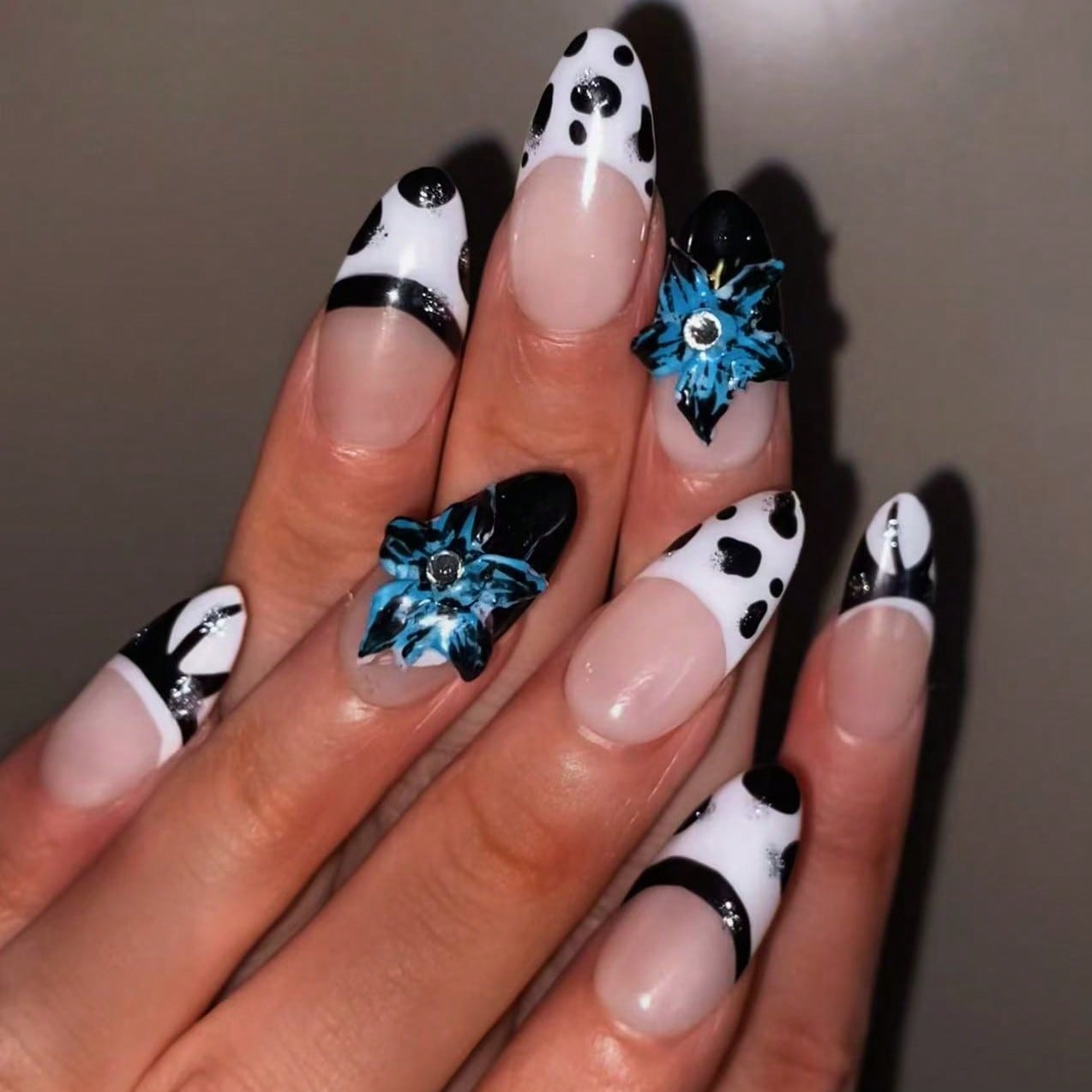 Handmade 3D Flower And Line Design Elements French Tip Gradient Style Nail Art Design Manual Nails With Rhinestone And French Tip Decorations 100% Handmade Press On Nails Almond 10 Pcs Fake Nail Tips Reusable For Holiday And Daily Life Fast Stick Nail Pro