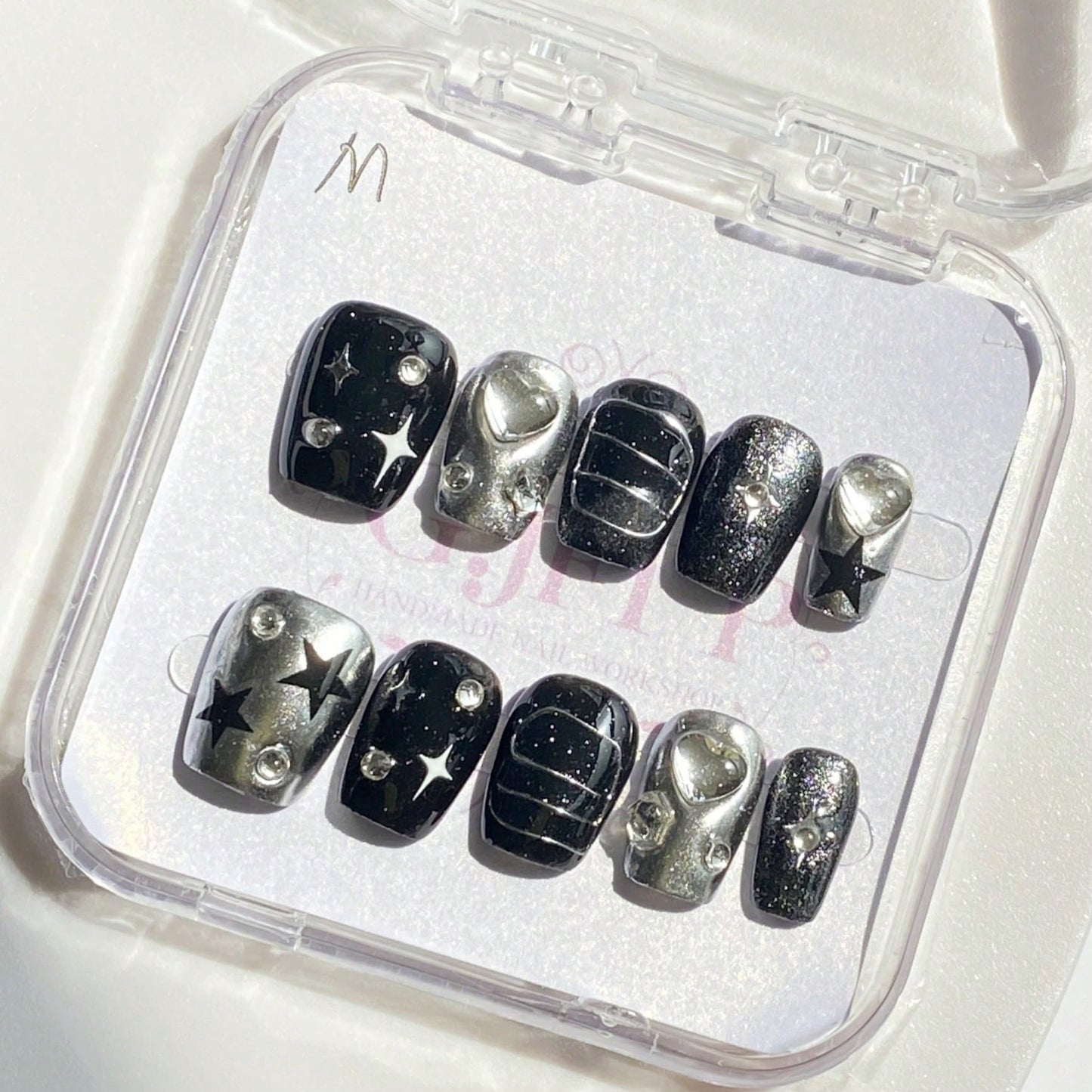 10pcs Handmade Press On Nails - 3D Black Mirror Star Sky & Glitter Heart Design, Almond Short Matte Fake Nails, Reusable DIY Nail Art For Women & S, Homemade Press On Nails, Fashion Accessories, French Manicure Style