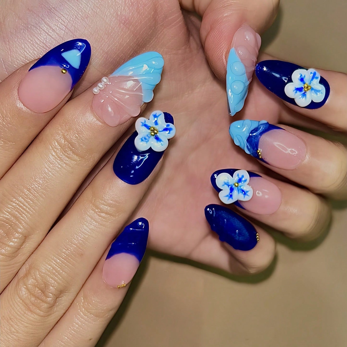10pcs/Set Handmade Acrylic Press On Nails Mid-Length Almond Nails,French Nails, Blue Nails, Three-Dimensional Hand-Dripped Resin Flowers, Three-Dimensional Stripes, Three-Dimensional Carving Nails, Gradient Nails.Nail Supplies ,Fake Nails,Detachable Fake