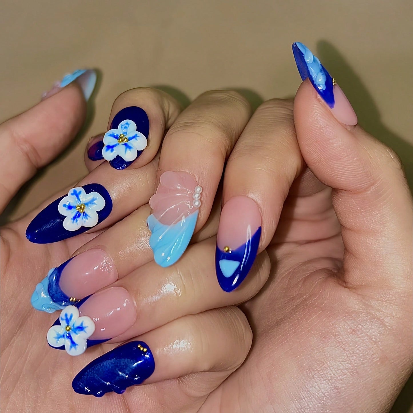 10pcs/Set Handmade Acrylic Press On Nails Mid-Length Almond Nails,French Nails, Blue Nails, Three-Dimensional Hand-Dripped Resin Flowers, Three-Dimensional Stripes, Three-Dimensional Carving Nails, Gradient Nails.Nail Supplies ,Fake Nails,Detachable Fake