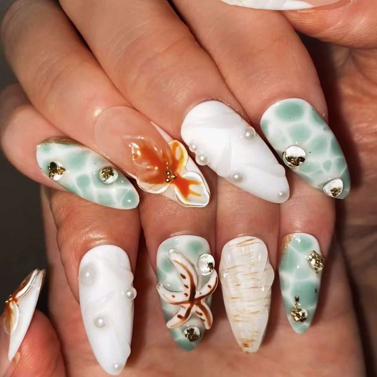Handmade 3D Flower And Water Ripple Carving Elements French Tip Gradient Style Nail Art Design Manual Nails With Pearl And Starfish Decorations 100% Handmade Press On Nails Almond 10 Pcs Fake Nail Tips Reusable For Holiday And Daily Life Fast Stick Nail P