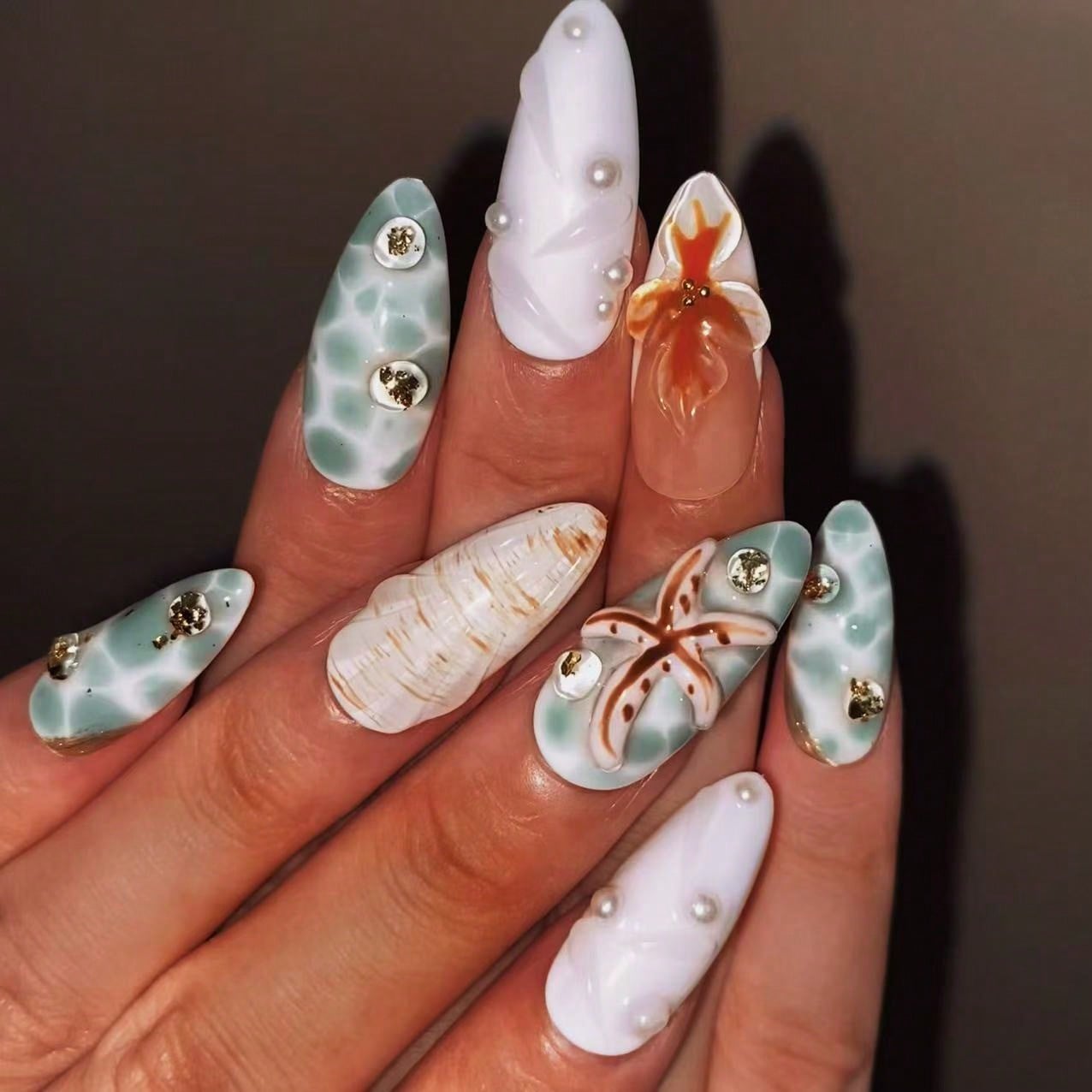 Handmade 3D Flower And Water Ripple Carving Elements French Tip Gradient Style Nail Art Design Manual Nails With Pearl And Starfish Decorations 100% Handmade Press On Nails Almond 10 Pcs Fake Nail Tips Reusable For Holiday And Daily Life Fast Stick Nail P
