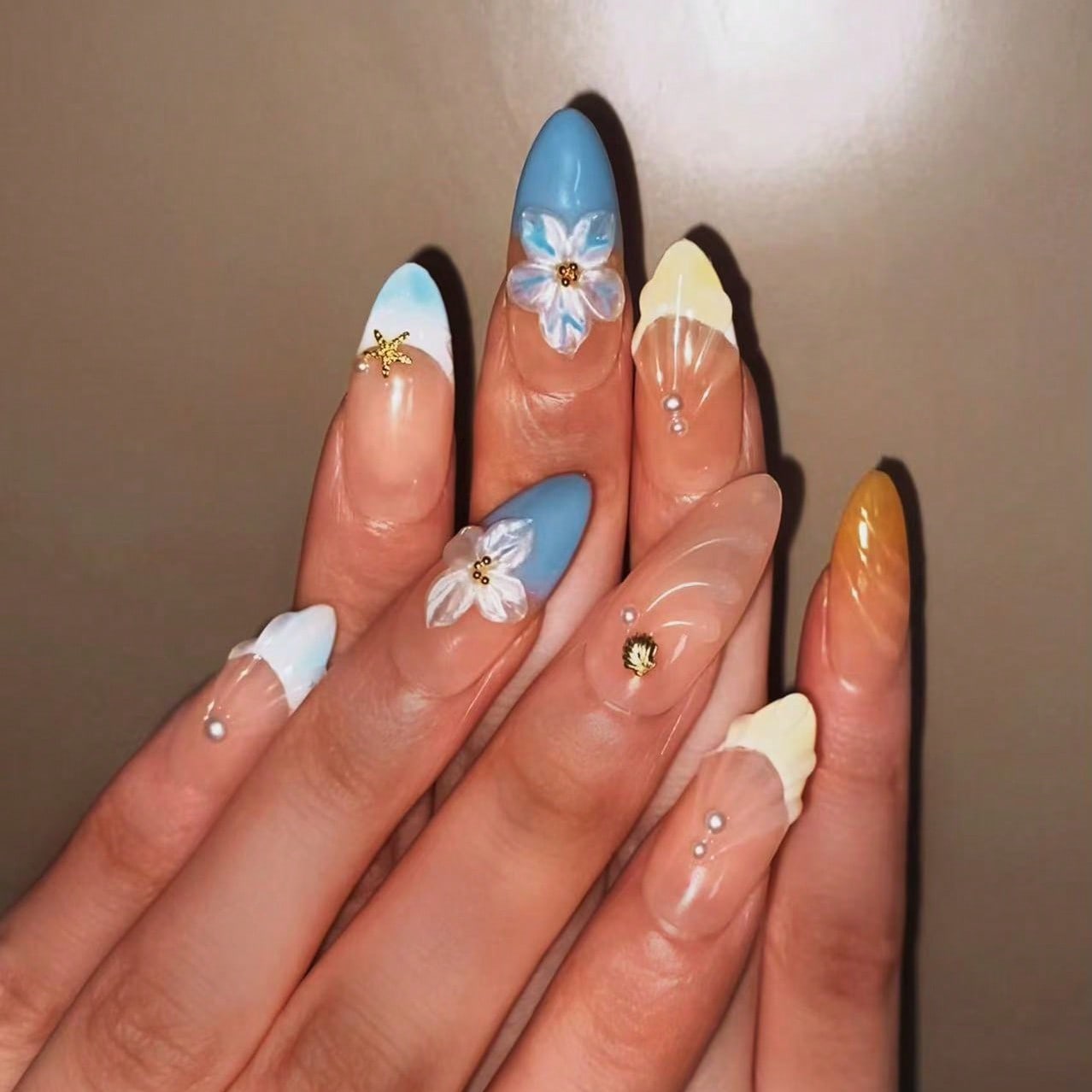 Handmade 3D Flower And Water Ripple Carving Elements French Tip Gradient Style Nail Art Design Manual Nails With Pearl, French Tip, And Gold Bead Decorations 100% Handmade Press On Nails Almond 10 Pcs Fake Nail Tips Reusable For Holiday And Daily Life Fas