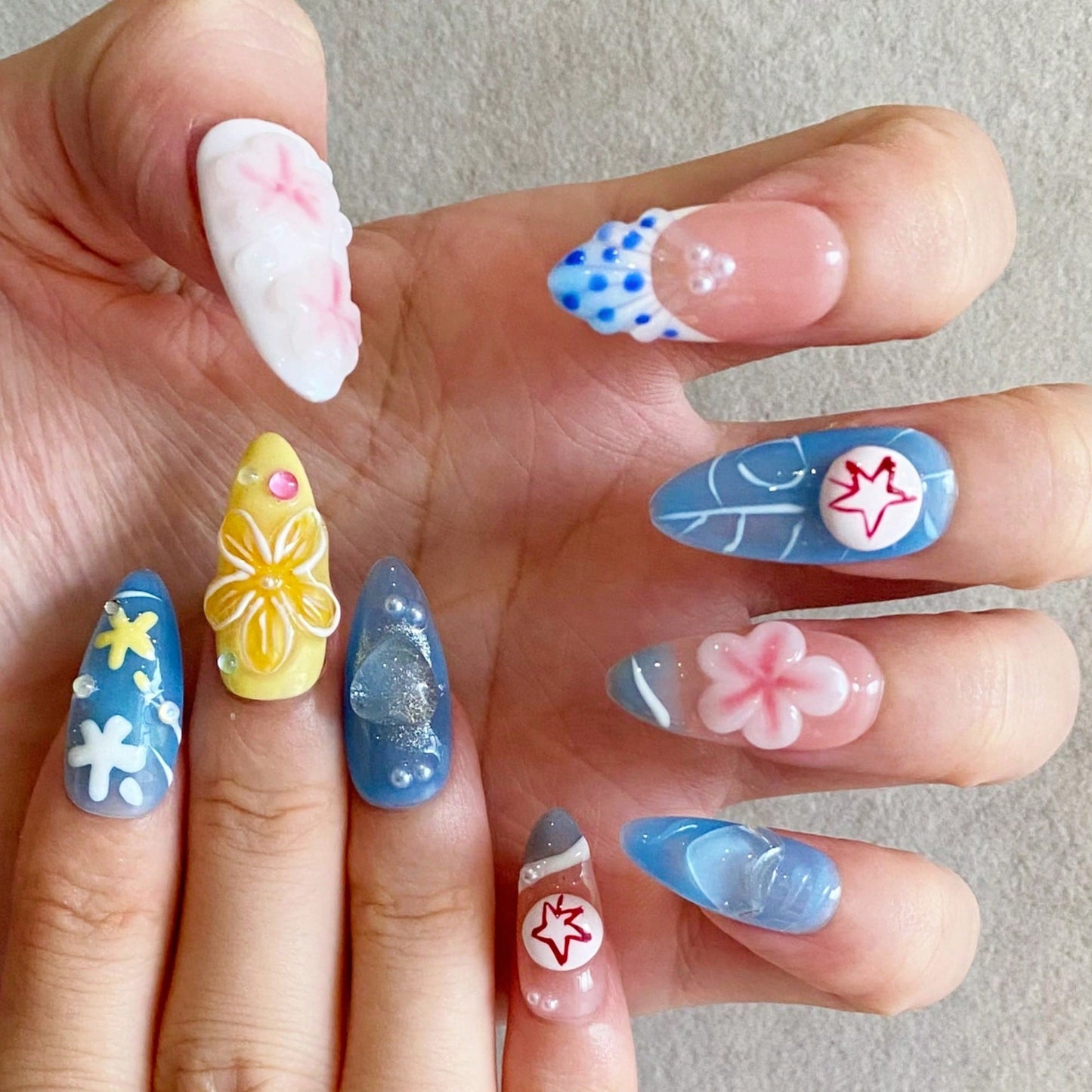 Handmade 3D Flower With Shell And Water Ripple Carving Elements French Tip Gradient Style Nail Art Design Manual Nails With Pearl, French Tip, And Starfish Decorations 100% Handmade Press On Nails Almond 10 Pcs Fake Nail Tips Reusable For Holiday And Dail